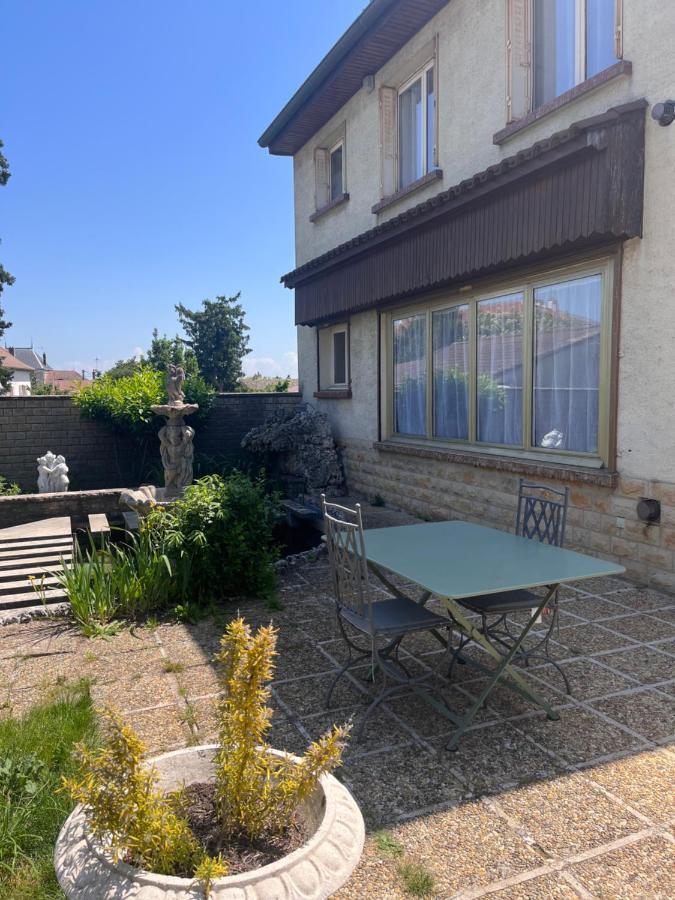 Maison Spacieuse Et Acces Independant Au Centre-Ville De Tournus Eksteriør billede